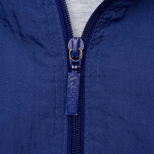 Chaquetas a prueba de viento personalizadas para hombres, ropa de calle, chaqueta cortavientos de gran tamaño con cremallera de poliéster Vintage para hombres - Product Image 4