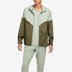 Chaqueta Cortavientos Impermeable y Transpirable Personalizada, Precio de Fábrica 2025, Chaqueta Cortavientos Ligera de Tejido Softshell - Product Image 6