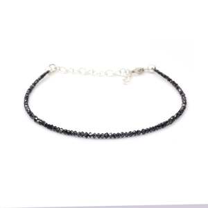 Pulsera de Diamantes Negros con Cuentas Facetadas en Oro de 18K, Brazalete Moderno para Bodas, Fiestas, Compromisos y Regalos - Product Image 1