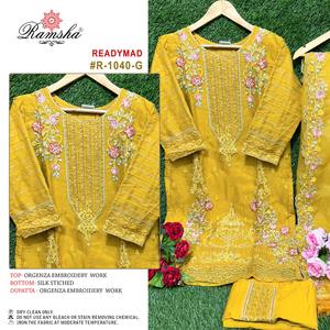 Costume pakistanais prêt à l'emploi de concepteur de broderie d'organza de conception attrayante pour l'occasion de mariage et de festival - Product Image 4