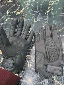 Guantes Profesionales de Motocicleta de Cuero para Deportes al Aire Libre con Marca Personalizada, Diseño Duradero con Pantalla Táctil - Product Image 6