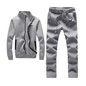 ชุดวอร์มผู้ชายคุณภาพสูงแบบกำหนดเอง ชุดวอร์มผู้ชายคุณภาพสูงพร้อมโลโก้สั่งทำ OEM สำหรับเด็กผู้ชายแฟชั่น - Product Image 2