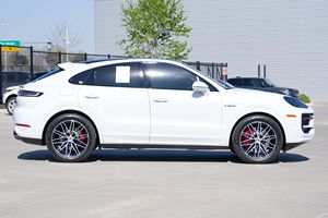 2025 Porsche Cayenne S E-Hybrid Coupé, Neumáticos R20, Faros Halógenos, Luces Diurnas LED, Listo para Enviar - Product Image 5