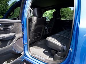 Raam 1500 TRX 2024 Gasolina, Bajo Kilometraje - Product Image 5