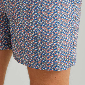 Shorts de plage décontractés pour hommes en polyester de couleur unie, taille élastique, taille mi-haute, séchage rapide, fermeture à cordon, tissu respirant tissé - Product Image 3