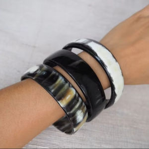 Bracelets faits à la main bracelets corne de buffle bracelets et bracelets modernes en gros le plus récent bracelet artisanal à la mode - Product Image 1