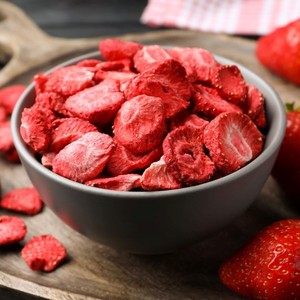 Fraises biologiques lyophilisées savoureuses tranches de fraises lyophilisées du Vietnam de haute qualité - Product Image 6
