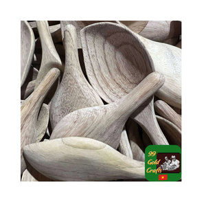 Cuillère en bois naturel à long manche pour la cuisson en remuant et en servant des ustensiles de cuisine écologiques faits à la main durables essentiels - Product Image 1