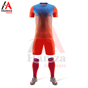 Uniforme de fútbol personalizado Color azul y blanco cuello redondo 100% tela de poliéster 180 GSM Material ropa deportiva uniforme de fútbol - Product Image 3