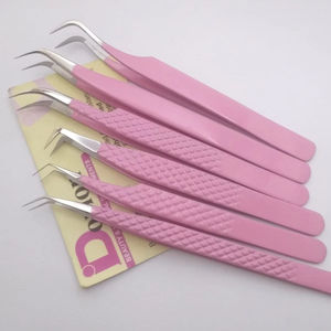 Pinzas de pestañas de Punta curva de acero inoxidable con logotipo personalizado y revestimiento de color rosa para extensión de pestañas y uso de pestañas postizas - Product Image 1