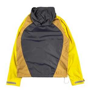 Chaqueta cortavientos con la misma espalda y diseño delantero Chaqueta cortavientos de poliéster Chaqueta ligera con cremallera de la mejor calidad - Product Image 1