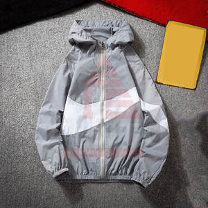 เสื้อแจ็คเก็ตกันลมสำหรับผู้ชาย รุ่นซัมเมอร์ กันน้ำ ป้องกันรังสียูวี มีฮู้ด ดีไซน์ล่าสุด ขายส่ง เสื้อพูลโอเวอร์ ระบายอากาศได้ดี - Product Image 4