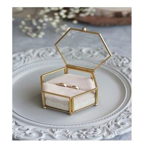 Caja de Anillos de Vidrio y Metal de la Mejor Calidad, Diseño Moderno, Forma Hexagonal, Caja de Almacenamiento de Anillos para Proveedor Mayorista - Product Image 1