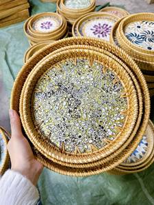 Plateau décoratif en rotin fait main, motif floral rond, style bohème, lot de plusieurs pièces, artisanat en fibres végétales - Product Image 5