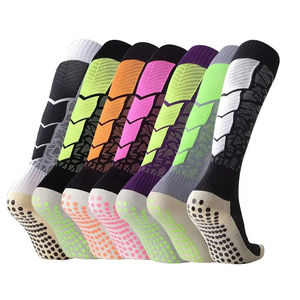 Venta al por mayor 100% de algodón calcetines deportivos personalizados Color fútbol agarre calcetines para los hombres rodilla fútbol con precio barato - Product Image 6