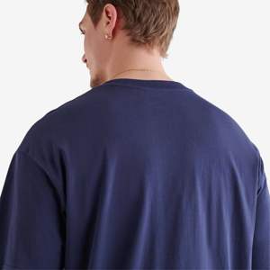 Camiseta duradera con bolsillo para hombre: tela ligera y transpirable, ideal para ropa de trabajo y actividades diarias - Product Image 5