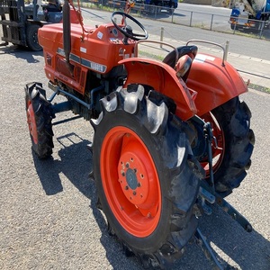 Para Kubota L260 Tractor de calidad premium en stock para envío inmediato Confiable con componentes de núcleo Bomba Cojinete de caja de cambios - Product Image 6