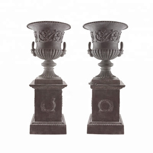 Pots de fleurs personnalisés en fonte de <span class=keywords><strong>2m</strong></span> de hauteur jumelés pour patio <span class=keywords><strong>grande</strong></span> taille avec piédestal/grandes jardinières de jardin d'extérieur - Product Image 1