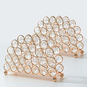 Soporte de papel de metal de inspiración antigua con tallas intrincadas que mejoran la elegancia de cualquier espacio - Product Image 2