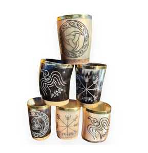 Gobelet à boire artisanal en corne, design rustique élégant, tasse pour boissons quotidiennes, verre en corne de haute qualité par AALIYAN IMPEX - Product Image 1
