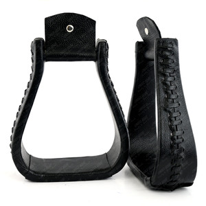 Paseo personalizado más largo con estribos en forma de campana de cuero hechos a mano tachuela de caballo occidental con banda de rodadura ancha aluminio ligero - Product Image 1