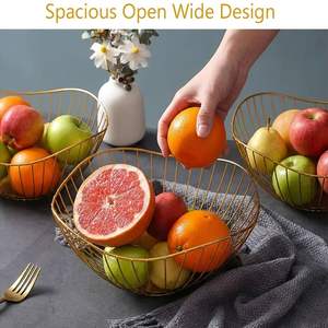 Corbeille à fruits en métal, pièce maîtresse pour la décoration de comptoir de cuisine, avec un design accrocheur et un espace de rangement fonctionnel - Product Image 3