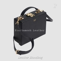 Tas tangan kulit wanita kustom sempurna untuk penggunaan sehari-hari untuk membawa barang-barang penting di perjalanan tas tangan kustomisasi