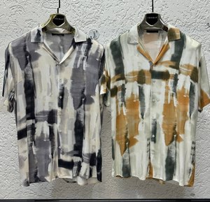 Camisa de manga corta para hombre con estampado moderno – Corte relajado, tela ligera, diseño elegante de verano para uso informal, atuendo festivo - Product Image 4