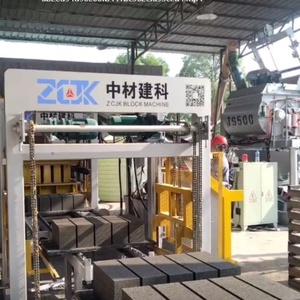 Machine à fabriquer des briques hydrauliques entièrement automatique à haute capacité ZCJK, ligne de production de blocs de béton pour l'<span class=keywords><strong>industrie</strong></span> de la construction - Product Image 2