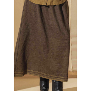 Jupe en tricot de laine confortable et respirante LOHITA, broderie style coréen, imprimé décoratif, saison hiver, logo positionné - Product Image 2