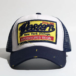 Gorra Trucker de Malla Estilo Hip Hop para Hombre y Mujer con Parche Bordado de Terciopelo - Product Image 3