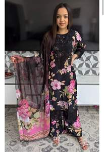 Nuevo diseño paquistaní Salwar Kameez vestidos de césped para mujeres bordado personalizado Shalwar Kameez vestido de ropa informal - Product Image 6