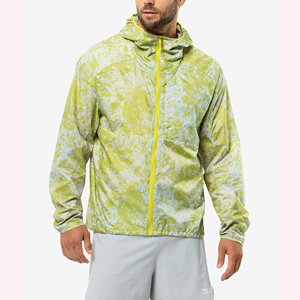 Custom Softshell Jacket Waterproof Windproof Breathable Warm Outdoor Sports Softshell Jacket for Men Women - Product Image 1