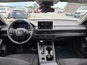 Utilisé 2023 Hon-da Accord LX FWD - Product Image 3