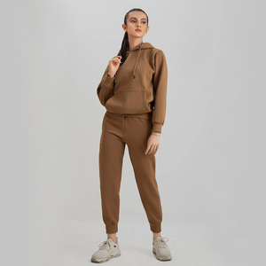 Survêtement marron avec logo personnalisé pour hommes, meilleure option de vente en gros pour l'hiver et le printemps - Product Image 3