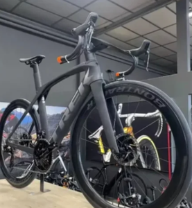 Nouveauté Original 2023 MADONE SLR 9 Gen 7 Bike - Product Image 1