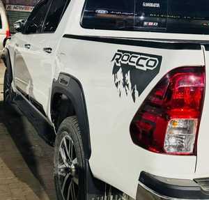 Toyota Hilux Revo 2017 Usada, Volante a la Derecha - Product Image 3