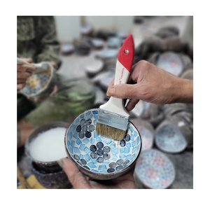 Cuenco de cáscara de coco hecho a mano, convierte la naturaleza en arte con estos cuencos orgánicos y únicos para cenas creativas y tiendas minoristas boutique - Product Image 2