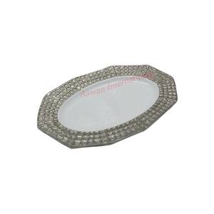 Customizable <b>White</b> <b>and</b> Golden Metal Serving Tray Standard Quality <b>Kitchen</b> <b>Accessories</b> for Sale - Product Image 3