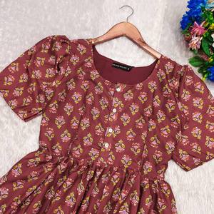 Robe de soirée/Kurta/Kurti indienne pour femme, en soie Georgette à imprimé floral numérique, entièrement cousue, à manches fantaisie, pour mariage et fêtes, pour adultes - Product Image 5