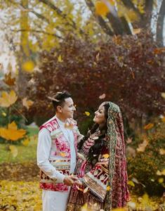 Robe de Mariage Traditionnelle Pakistanaise pour Couple, Vintage, Pashtun, Longue, Motif Floral, Fait Main, Ethnique, Culturelle - Product Image 6