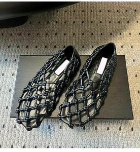 Zapatos de vestir de verano transpirables con tacón bajo y diseño hueco para mujer, bailarinas de malla con punta redonda y adornos de diamantes de imitación. - Product Image 4