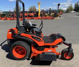 Cortacésped de giro cero Kubota ZD1211 2025-La potencia diésel cumple con el rendimiento profesional - Product Image 4