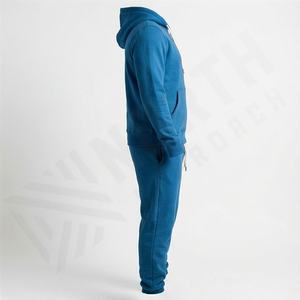 Conjuntos Deportivos Unisex con Sudadera con Capucha y Pantalones Joggers, Chándal con Logotipo Personalizado al por Mayor, Conjunto de Pantalones Deportivos Personalizados, Ropa Deportiva para Gimnasio y Jogging - Product Image 3