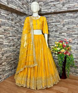 Ensemble Lehenga Choli brodé ethnique pour les événements traditionnels Georgette Chic Lehenga pour les fêtes décontractées - Product Image 3