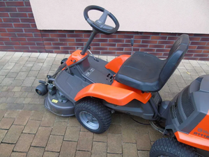 เครื่องตัดหญ้าแบบนั่งขับ Husqvarna Rider R111B รุ่นอุตสาหกรรมประสิทธิภาพสูง - Product Image 6