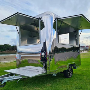 Se vende Food Truck móvil con cocina completa a base de leche - Product Image 1