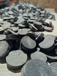 Véritable Bouton en corne de buffle de fabricant indien de meilleure qualité Bouton en corne naturelle écologique de couleur noire pour vêtements. - Product Image 3