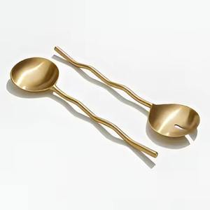 Poignée de jeu de serveur de salade fini mat en bois de taille standard pour couverts d'ustensiles de cuisine - Product Image 2