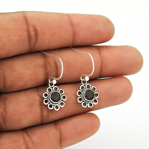 Haute qualité Design classique 925 argent Sterling grenat naturel pierre précieuse fleur forme boucle d'oreille pour ses bijoux de fiançailles de mariage - Product Image 3